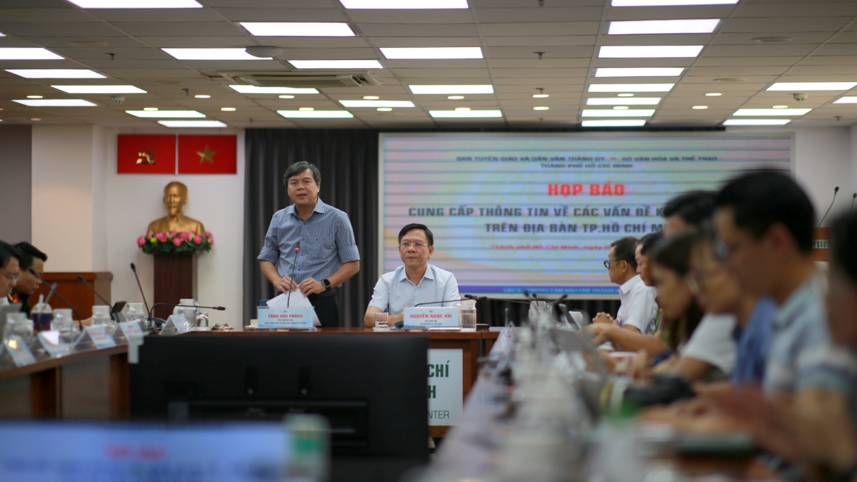 Quang cảnh họp báo.