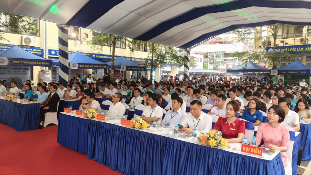 Sự kiện đã mang đến khoảng 45.000 cơ hội việc làm cho người lao động.