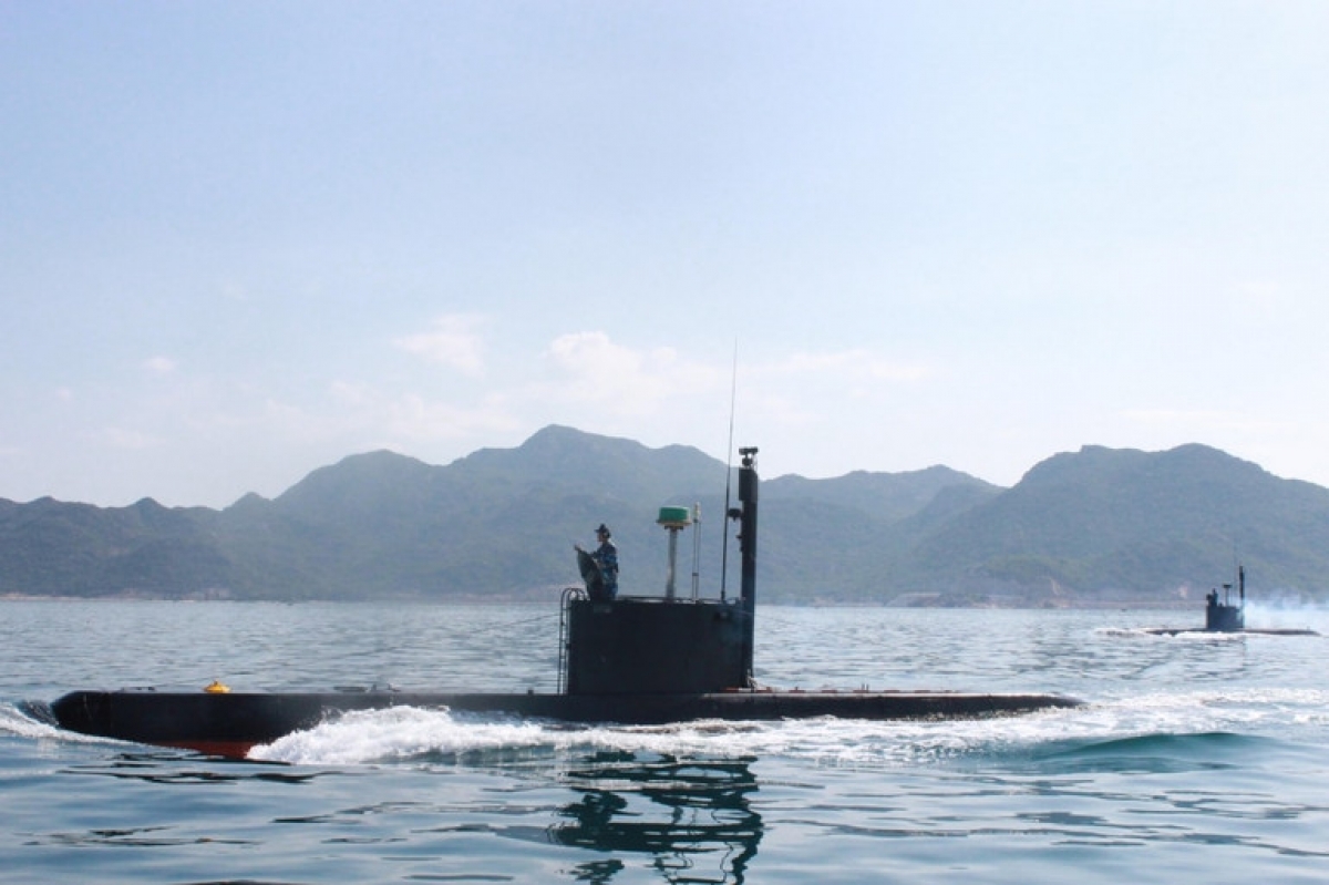 Tàu ngầm của Trung đoàn 196 thực hiện nhiệm vụ trên biển
