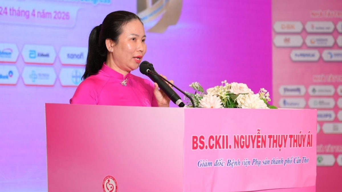 BS.CKII Nguyễn Thụy Thúy Ái, Giám đốc Bệnh viện Phụ sản TP. Cần Thơ phát biểu tại Hội nghị