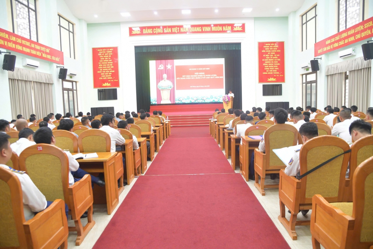 Quang cảnh hội nghị