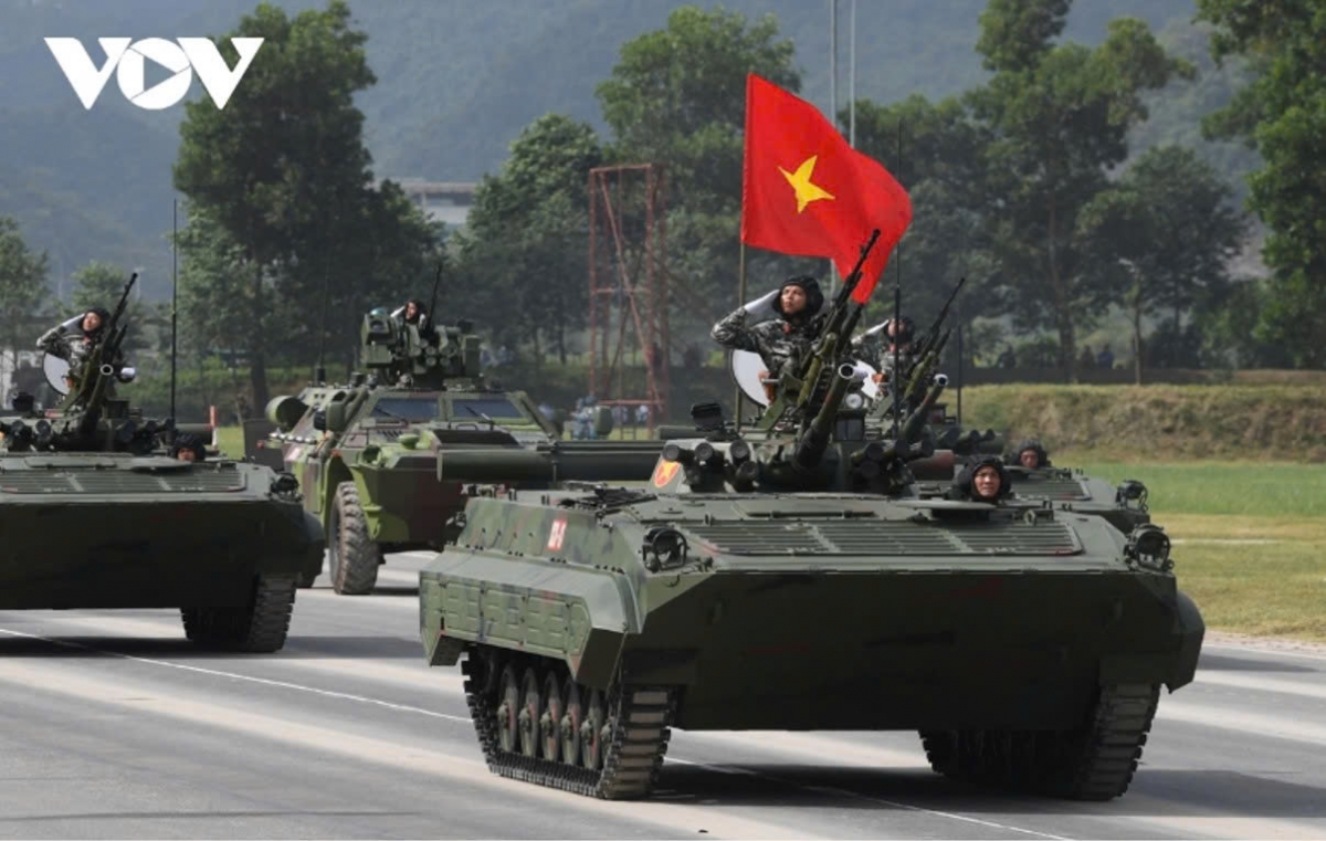 Xe bọc thép chở quân XCB-01 do Tổng cục Công nghiệp quốc phòng thiết kế và chế tạo