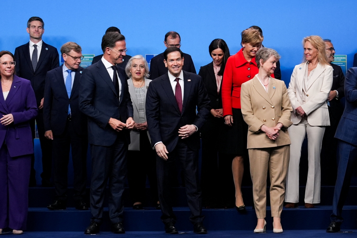 Hội nghị Ngoại trưởng NATO ở Helsingborg, Thụy Điển.