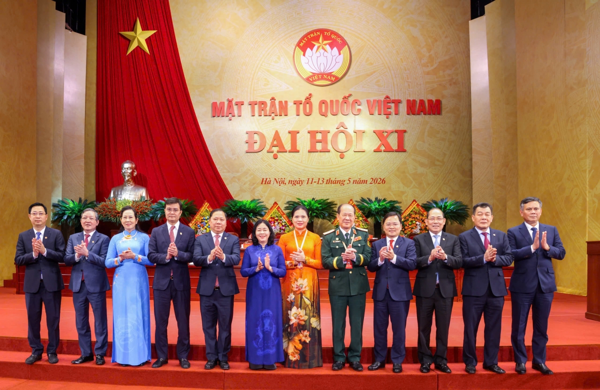 Hội nghị đã hiệp thương dân chủ, cử 12 vị Ủy viên Đoàn Chủ tịch Ủy ban Trung ương Mặt trận Tổ quốc Việt Nam khóa XI tham gia Ban Thường trực Ủy ban Trung ương Mặt trận Tổ quốc Việt Nam khóa XI. Bà Bùi Thị Minh Hoài, Ủy viên Bộ Chính trị, Bí thư Trung ương Đảng, Bí thư Đảng ủy MTTQ, các đoàn thể Trung ương, Chủ tịch Ủy ban Trung ương MTTQ Việt Nam khóa X tái cử giữ chức Chủ tịch Ủy ban Trung ương MTTQ Việt Nam khóa XI, nhiệm kỳ 2026 - 2031