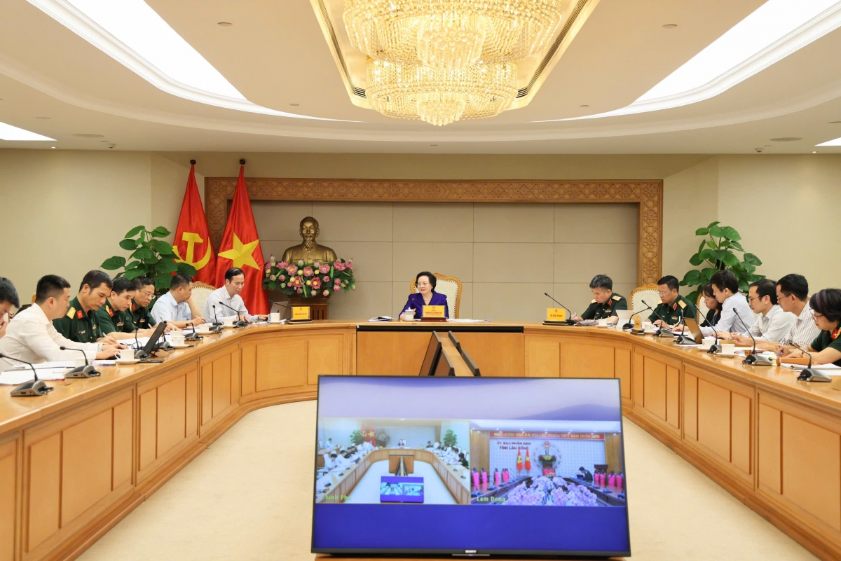 Phó thủ tướng Phạm Thị Thanh Trà yêu cầu tìm kiếm, quy tập ít nhất 500 hài cốt liệt sĩ trước ngày 27/7/2026