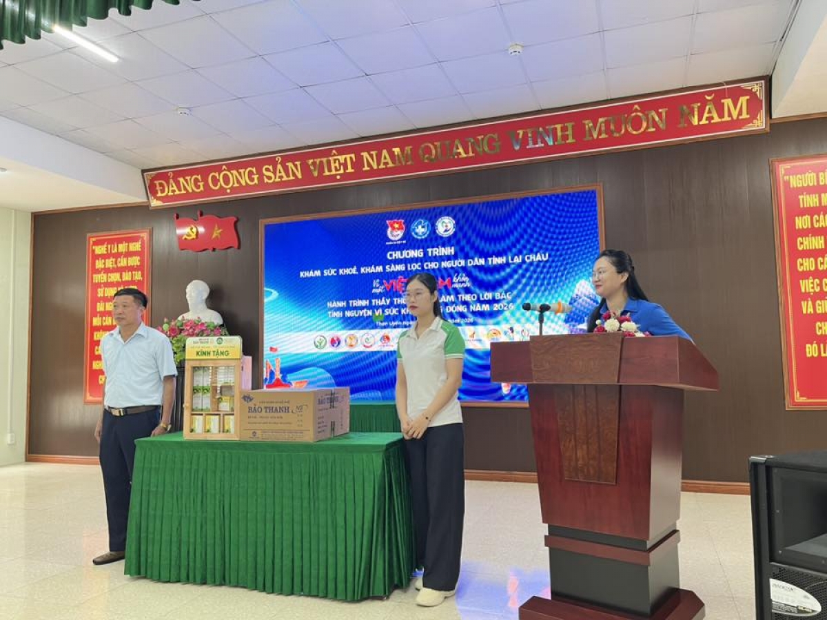 Bảo Thanh trao tặng Tủ thuốc Bảo Thanh, hỗ trợ công tác chăm sóc sức khỏe ban đầu tại địa phương