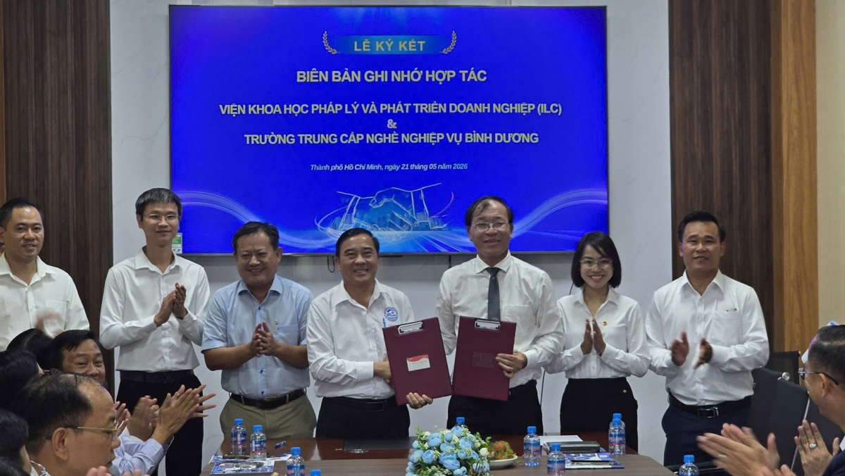 Trường ký kết Biên bản hợp tác với Viện Khoa học Pháp lý và Phát triển Doanh nghiệp (ILC)