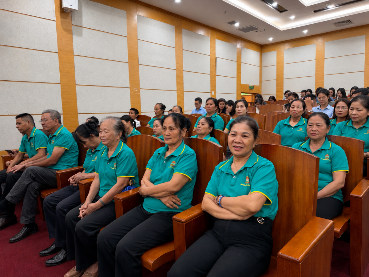 Đại biểu tham dự từ các địa phương trên cả nước