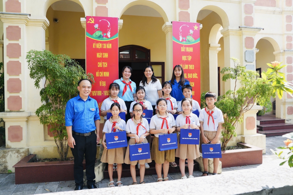 Anh Trần Đức Hải- Đại biểu HĐND xã Sơn Đồng nhiệm kỳ 2026-2031, Phó chủ tịch Uỷ ban Mặt trận Tổ quốc Việt nam xã, Bí thư Đoàn xã Sơn Đồng
