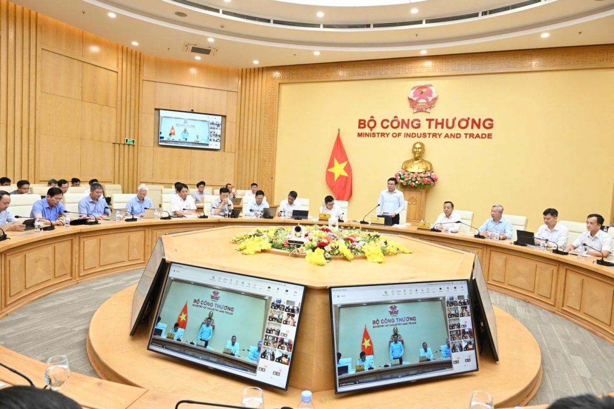 Bộ Công Thương tổ chức Hội nghị với các Tập đoàn, Tổng công ty năng lượng và các địa phương về đảm bảo cung cấp điện trong cao điểm mùa khô 2026 chiều 26/5/2026