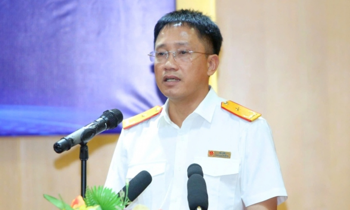Phó cục trưởng Cục Thuế Mai Sơn phát biểu tại họp báo, ngày 22/5.