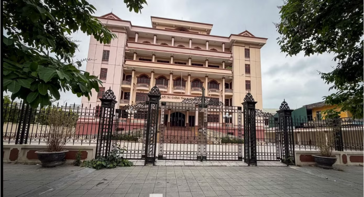 Thủ tướng yêu cầu hoàn thành xử lý các cơ sở nhà, đất dôi dư trong Quý II/2026.
 
