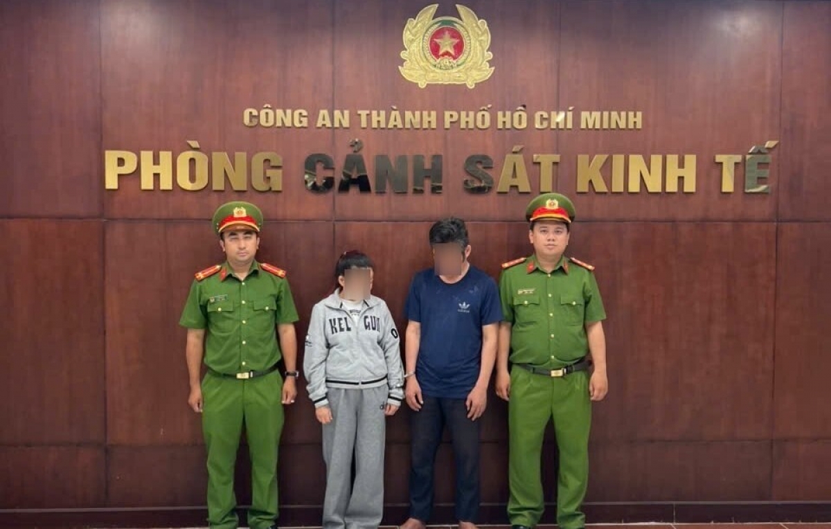 Bắt giữ các đối tượng sản xuất, buôn bán bột ngọt giả.