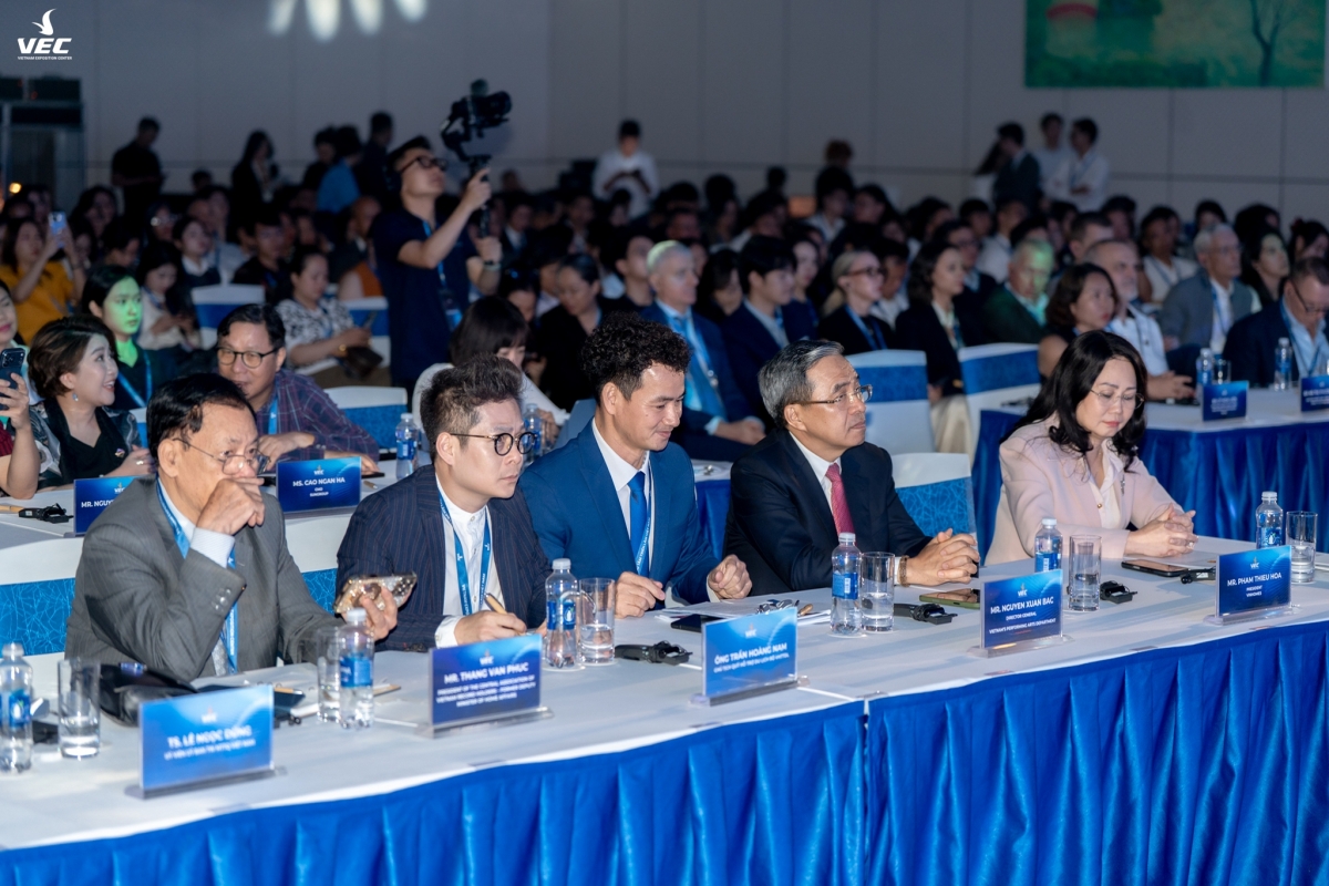 Các đại biểu tham dự Hội nghị cấp cao kết nối ngành Triển lãm, Sự kiện &amp; Quảng cáo Việt Nam 2026.