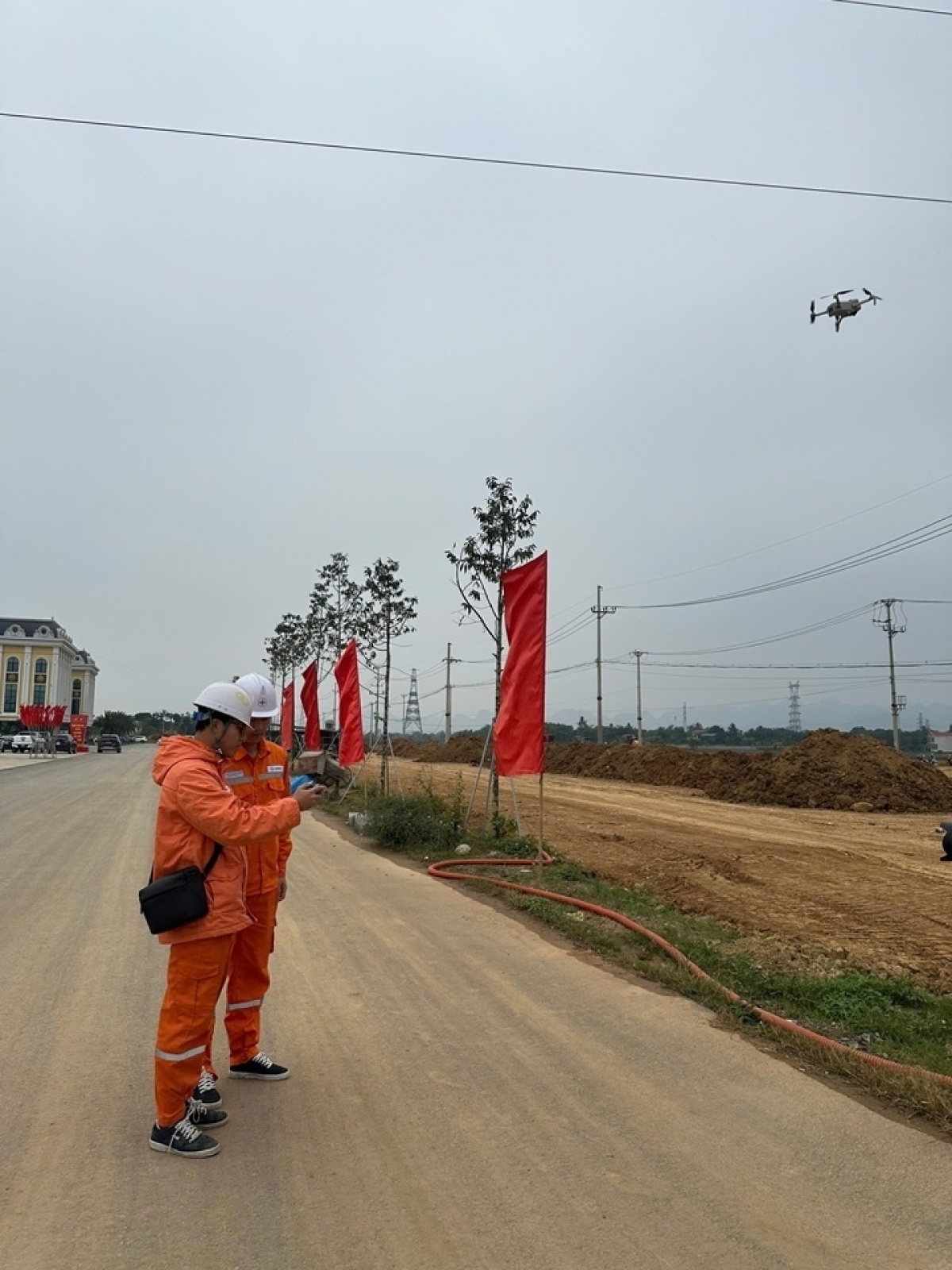 EVNNPC đẩy mạnh ứng dụng khoa học công nghệ, chuyển đổi số và trí tuệ nhân tạo nhằm nâng cao hiệu quả quản lý an toàn lao động trong toàn Tổng công ty