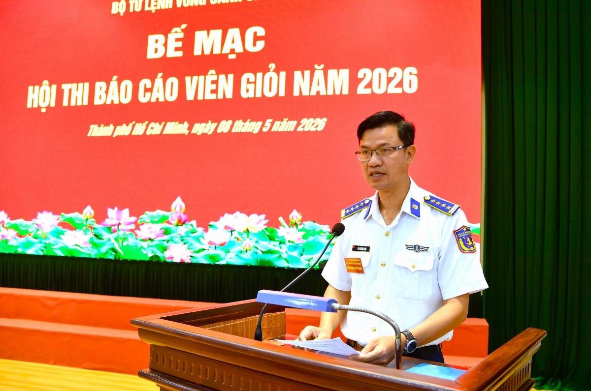 Đại tá Cao Xuân Quận - Phó Chính ủy Vùng - Phó trưởng ban Tổ chức phát biểu Bế mạc Hội thi