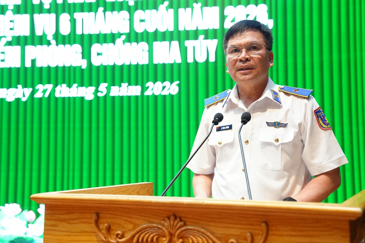 Thiếu tướng Lê Đình Cường, Tư lệnh Cảnh sát biển Việt Nam phát biểu chỉ đạo tại hội nghị