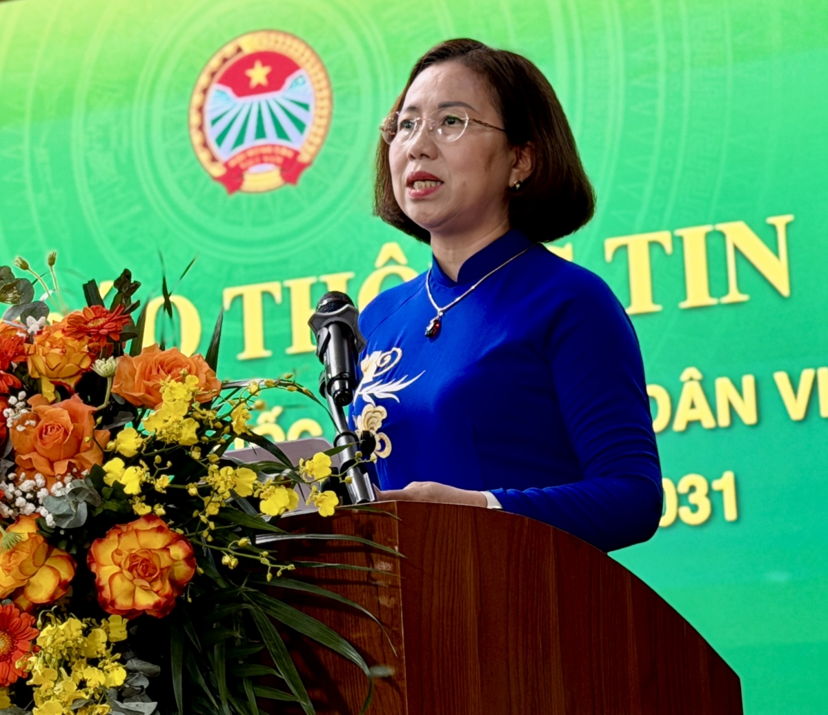 Bà Bùi Thị Thơm, Phó Chủ tịch Ban Chấp hành Trung ương Hội Nông dân Việt Nam chia sẻ tại Họp báo
