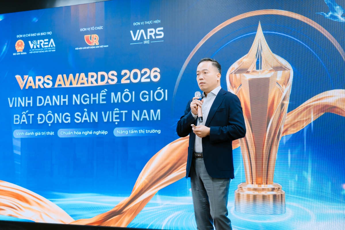 Ông Nguyễn Chí Thanh - Phó Chủ tịch Thường trực VARS, Trưởng Ban Tổ chức VARS AWARDS 2026 chia sẻ tại sự kiện