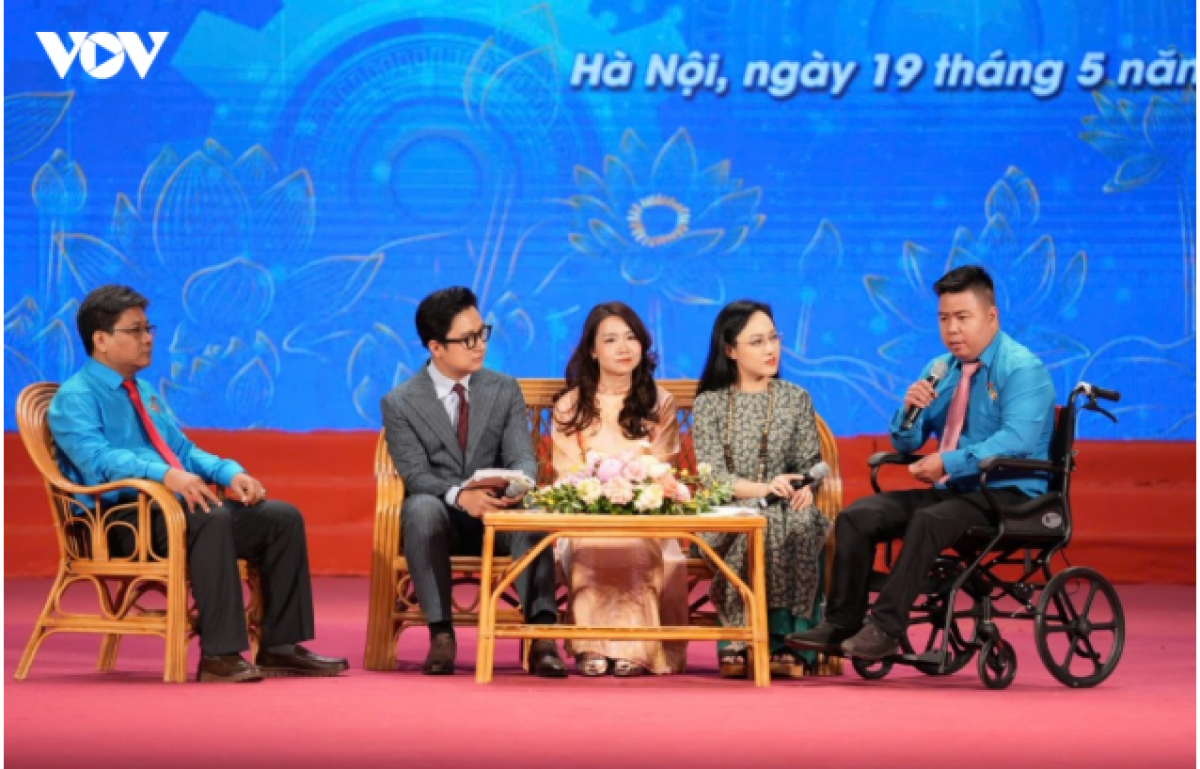Tổng Liên đoàn Lao động Việt Nam tổ chức Hội nghị Sơ kết 5 năm thực hiện Kết luận 01-KL/TW của Bộ Chính trị và biểu dương điển hình tiên tiến học tập và làm theo tư tưởng, đạo đức, phong cách Hồ Chí Minh.