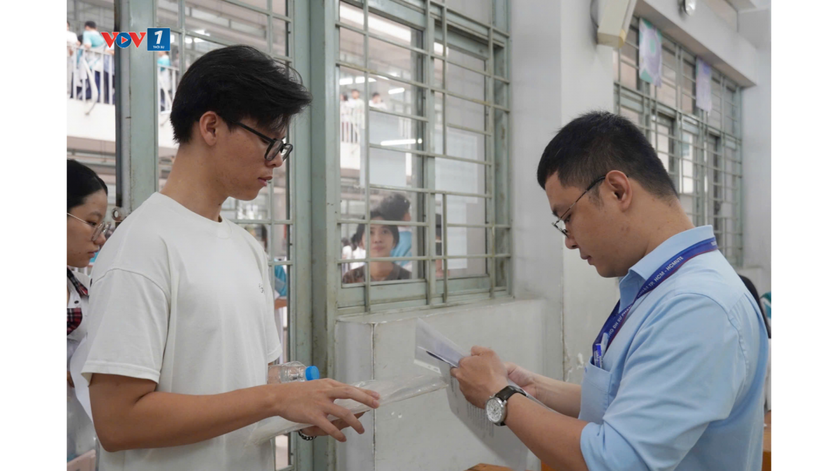 Khoảng 170.000 thí sinh tham gia thi đánh giá năng lực đợt 2 của Đại học Quốc gia TP.HCM, cao nhất từ trước tới nay (ảnh: Vũ Hường)