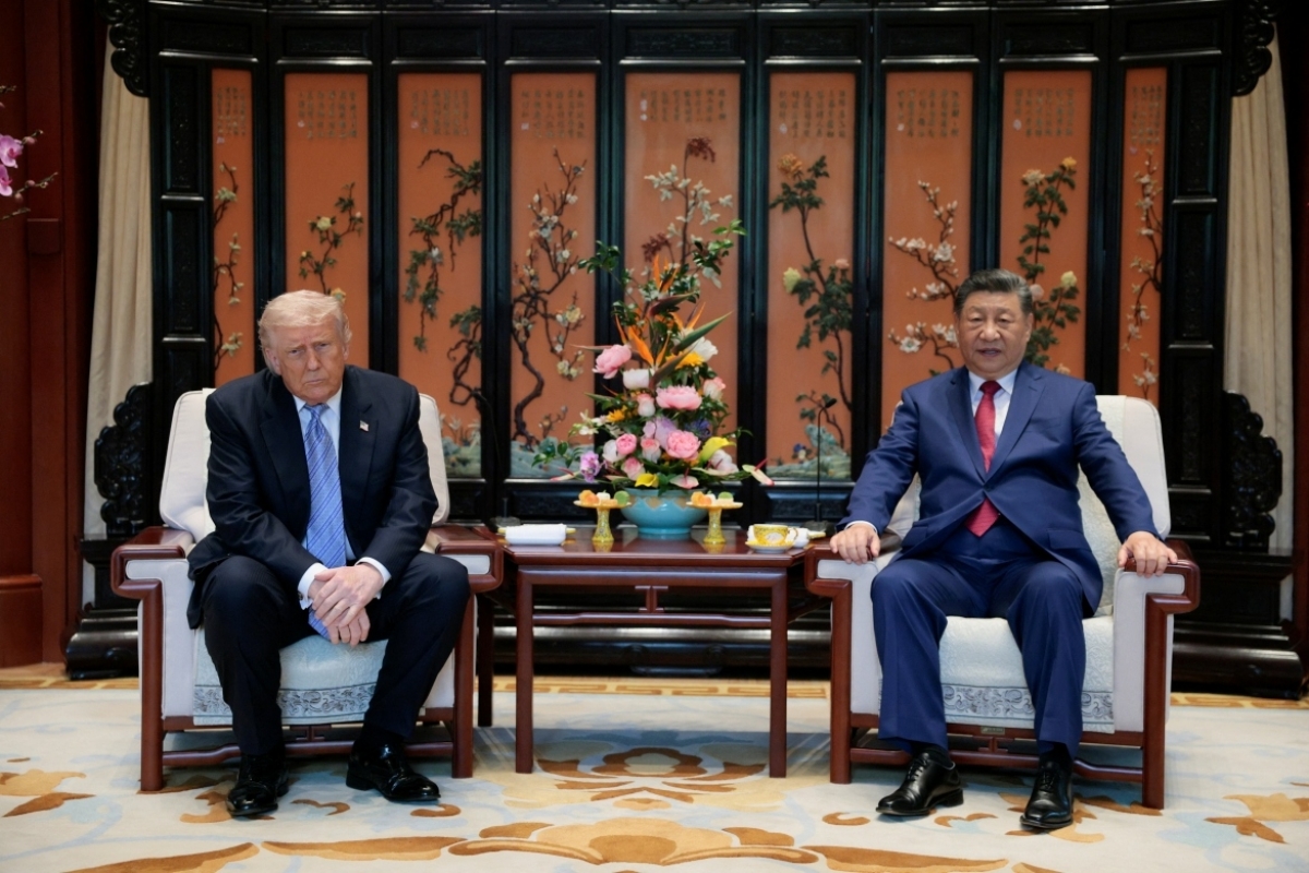 Tổng thống Mỹ Donald Trump và Chủ tịch Trung Quốc Tập Cận Bình tại cuộc gặp ngày 15/5. (Ảnh: Reuters)