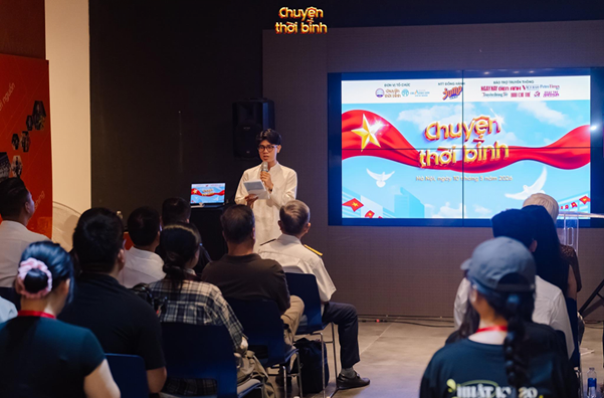 Sự kiện Trưng bày “Chuyện thời bình” do nhóm sinh viên Học viện Báo chí và Tuyên truyền tổ chức (Ảnh: NVCC)