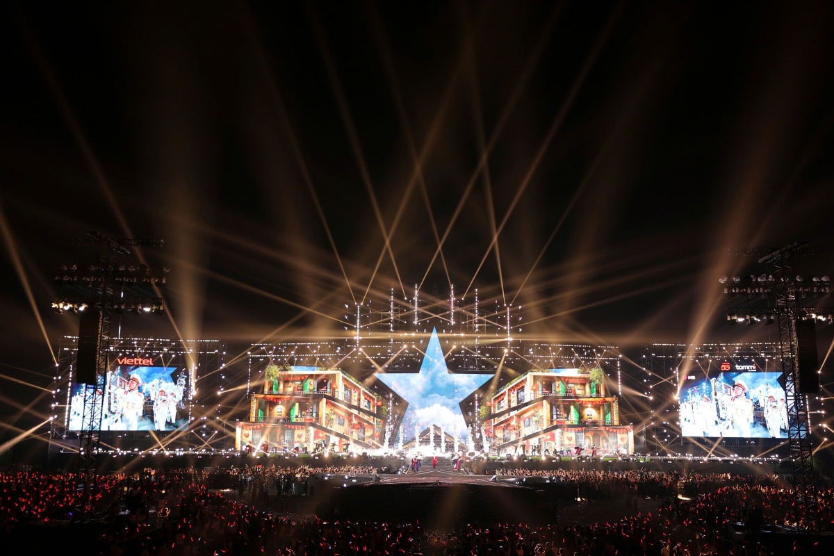 Concert Sao nhập ngũ 2026 với bữa tiệc âm nhạc và thị giác mãn nhãn để lại nhiều ấn tượng trong lòng khán giả thủ đô
