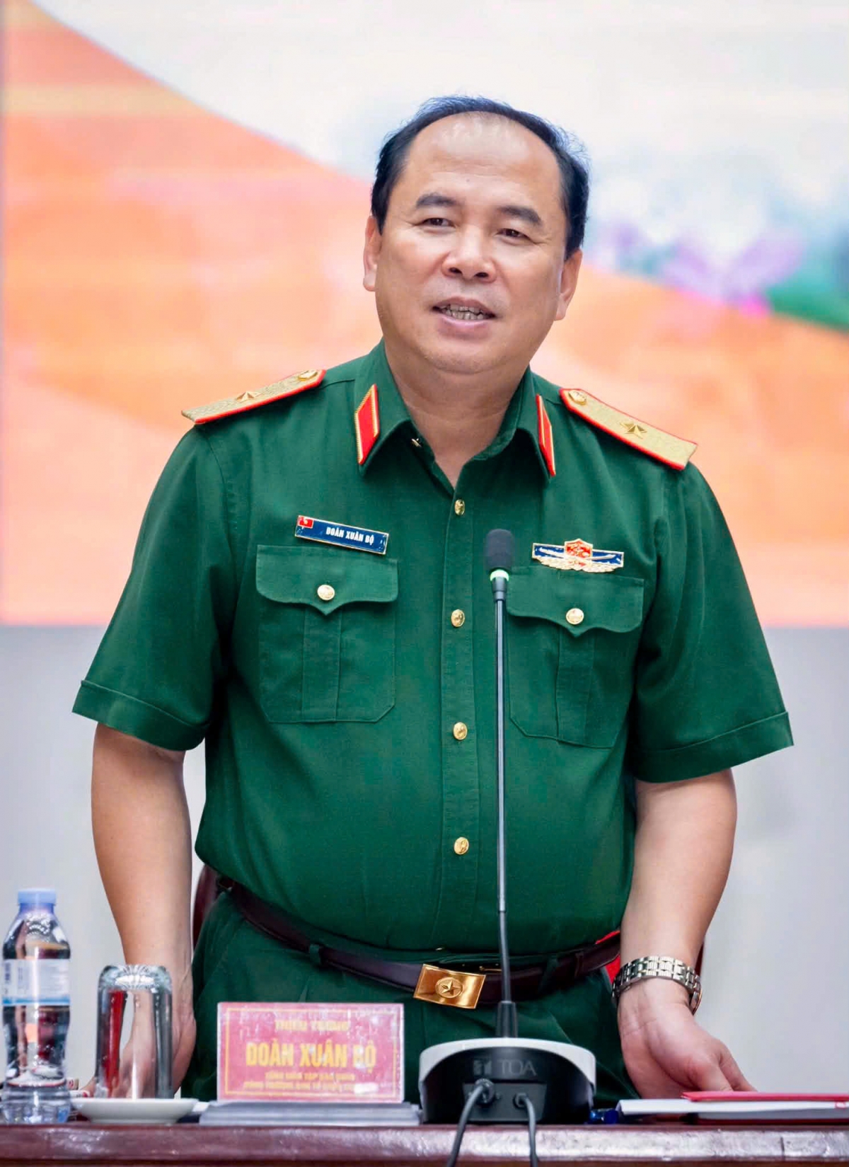 Thiếu tướng Đoàn Xuân Bộ, Tổng Biên tập Báo Quân đội nhân dân, Trưởng ban Tổ chức cuộc thi.