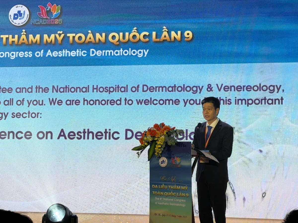 PGS.TS Lê Hữu Doanh, Giám đốc BV Da liễu Trung ương phát biểu tại phiên khai mạc Hội nghị