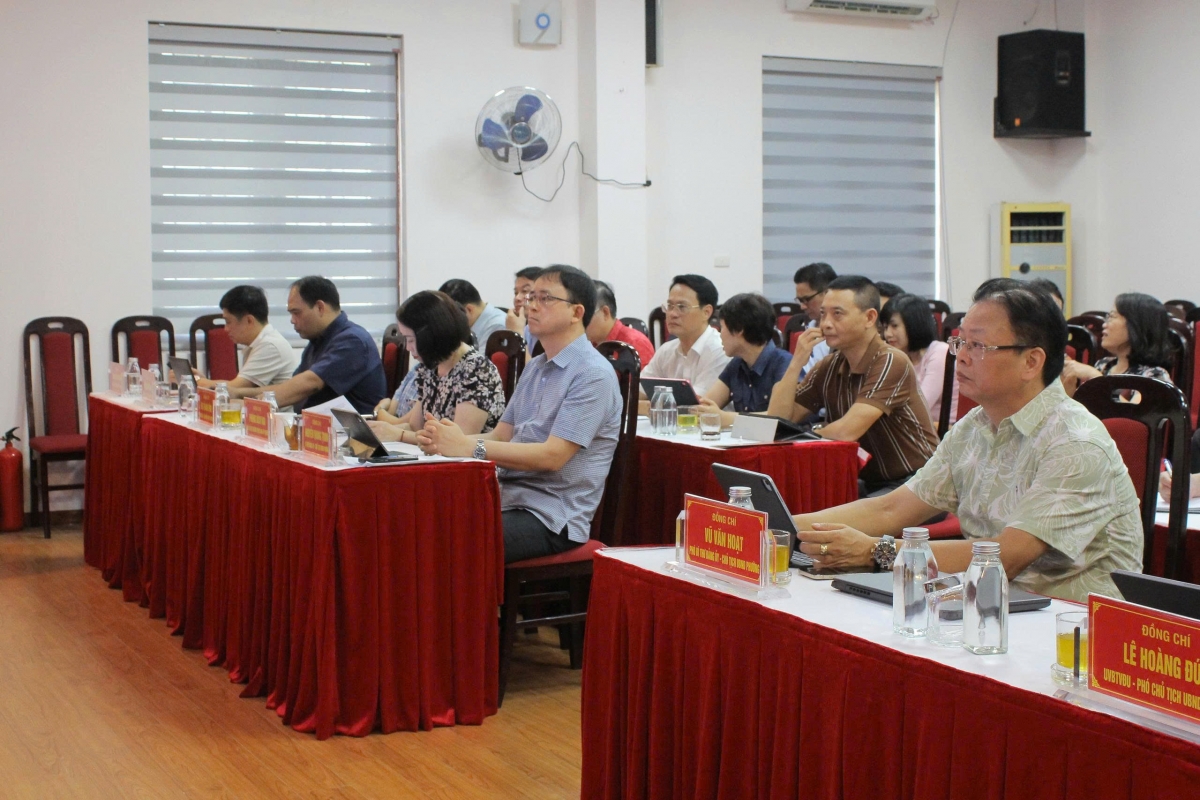 (Các học viên tham dự lớp học tại điểm cầu phường Vĩnh Tuy, Hà Nội)