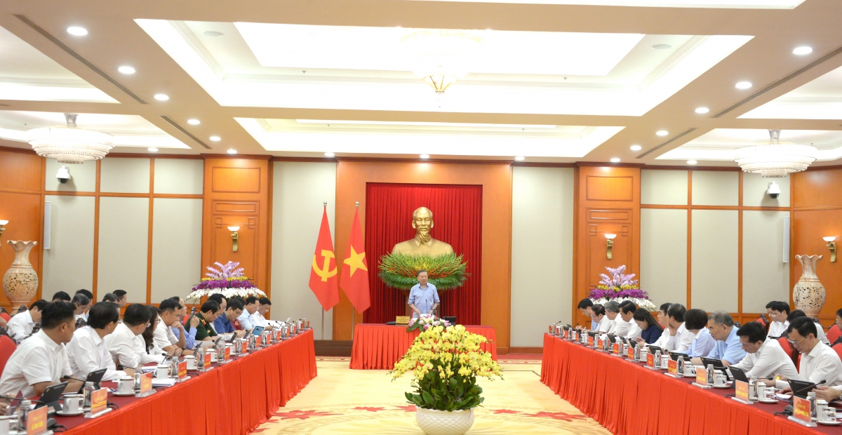Toàn cảnh buổi làm việc.