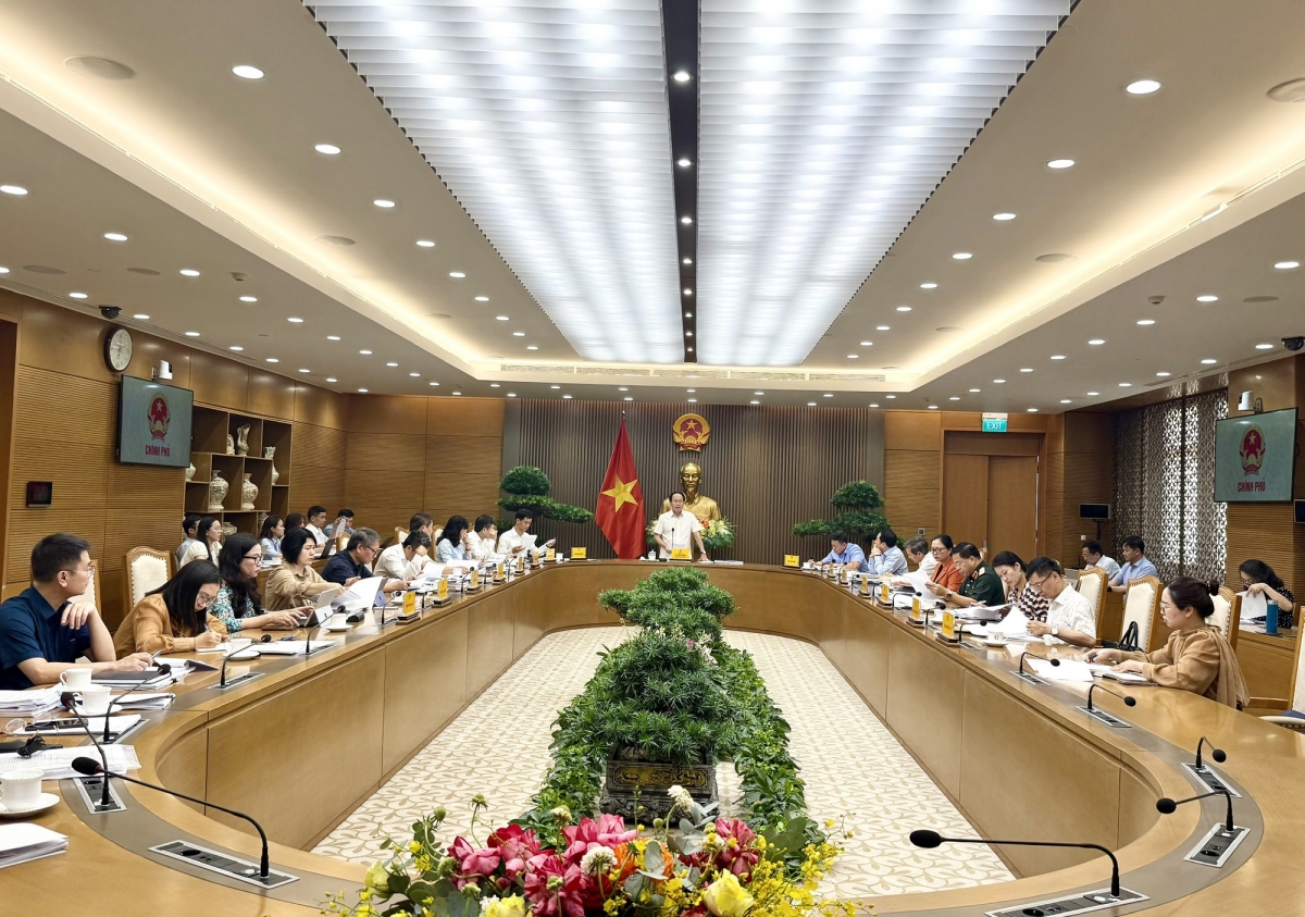 Phó Thủ tướng đề nghị Bộ Tư pháp tiếp tục nghiên cứu, tiếp thu nghiêm túc các ý kiến của đại biểu để hoàn thiện báo cáo, giải trình 