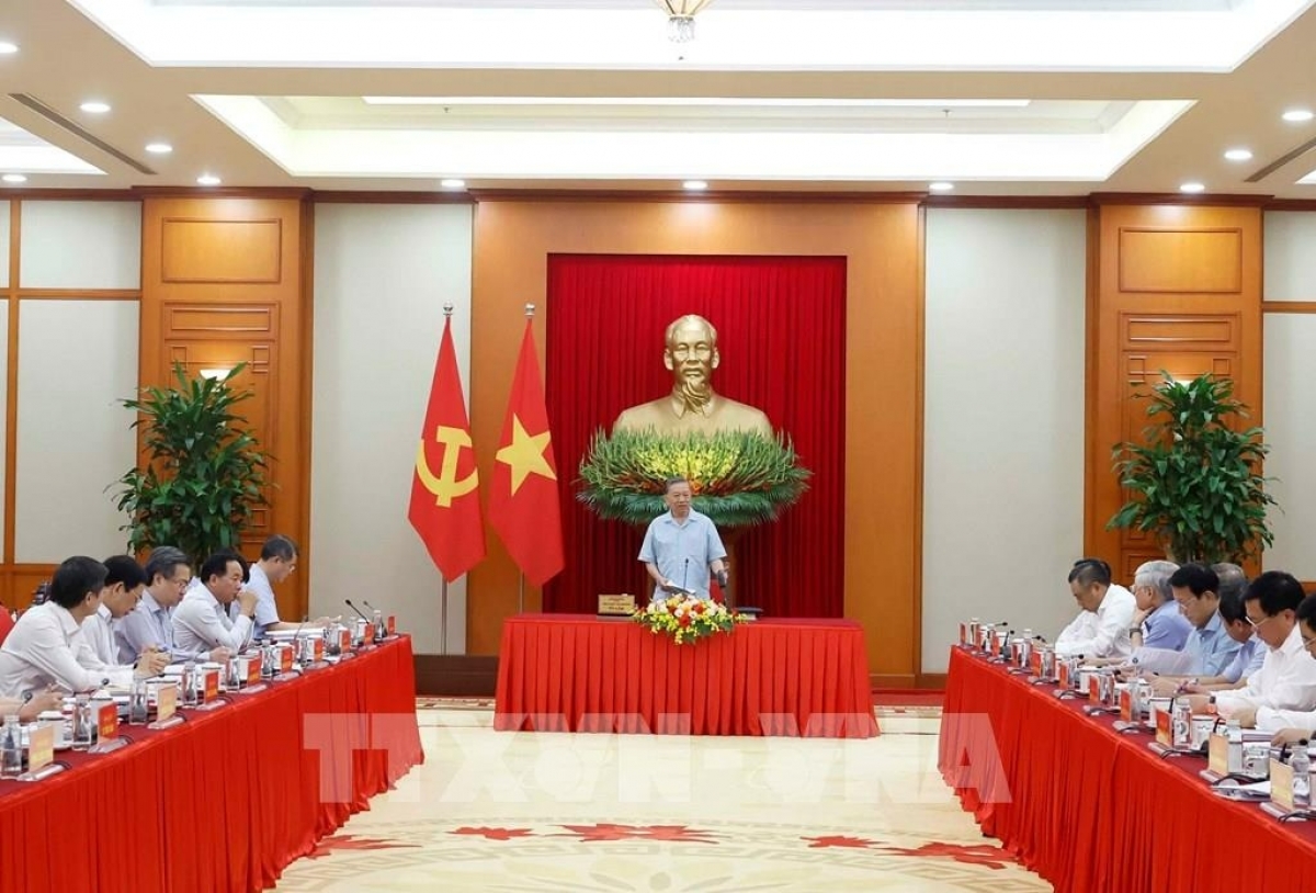 Tổng Bí thư, Chủ tịch nước Tô Lâm chủ trì cuộc làm việc về Đề án đổi mới mô hình phát triển đất nước.
Ảnh: Thống Nhất – TTXVN