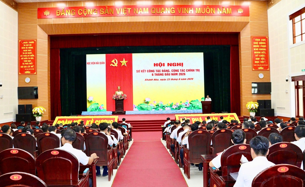Quang cảnh hội nghị
