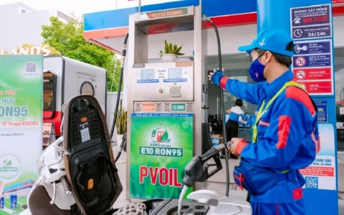 Việc duy trì kinh doanh xăng E5 RON92 và E10 RON95 mục tiêu chính là để phục vụ cho những dòng phương tiện cũ và chưa tương thích với dòng xăng E10.