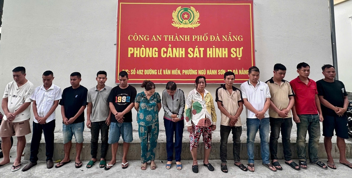 Các đối tượng bị tạm giữ trong chuyên án.