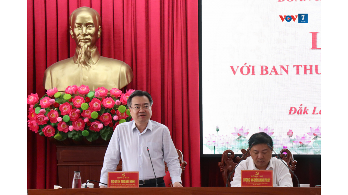 Ông Nguyễn Thanh Nghị đề nghị Đắk Lắk tập trung tháo gỡ điểm nghẽn, khơi thông nguồn lực, phát huy vai trò của khoa học công nghệ và chuyển đổi số để thúc đẩy tăng trưởng kinh tế.
