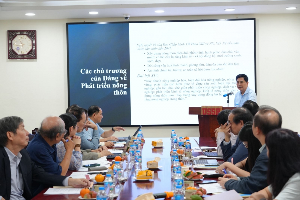 Các chuyên gia nhấn mạnh cần cụ thể hóa định hướng Đại hội XIV của Đảng bằng cách tiếp cận thực chất hơn
