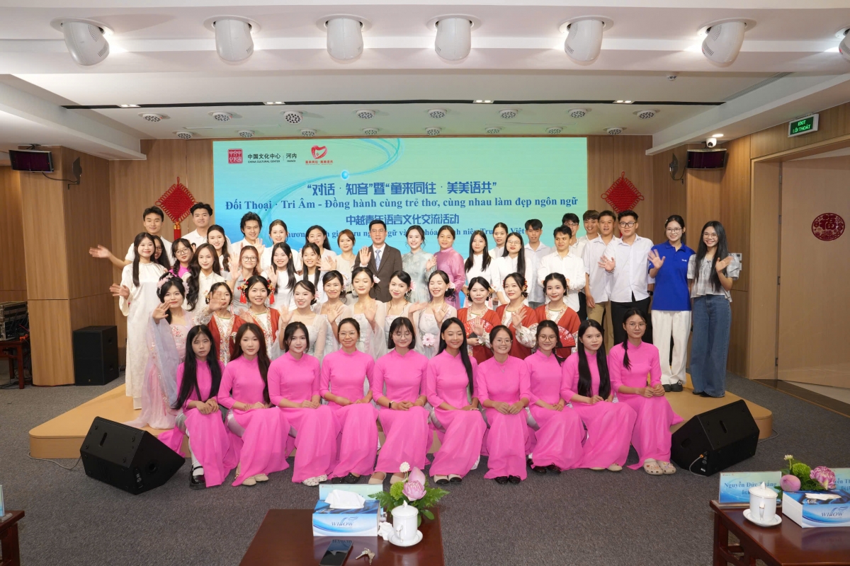 Chương trình giao lưu văn hóa và ngôn ngữ thanh niên Trung - Việt tổ chức chiều 3-6 tại Việt Nam.