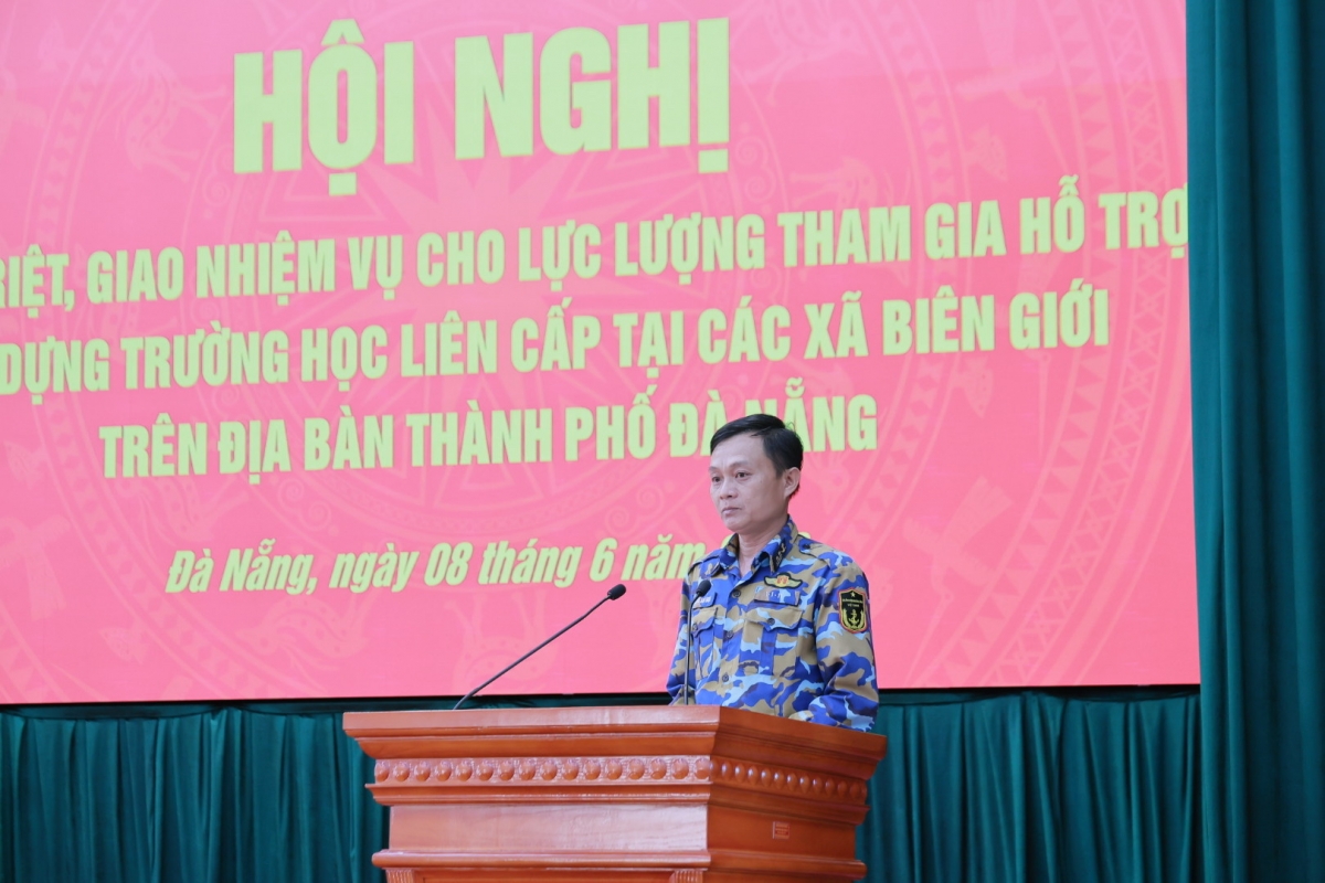 Đại diện lực lượng tham gia thực hiện nhiệm vụ phát biểu