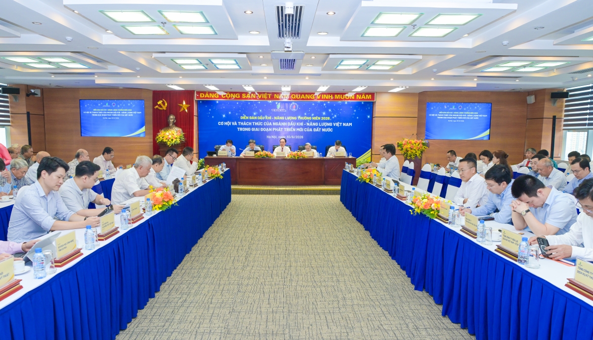 Toàn cảnh Diễn đàn Dầu khí - Năng lượng thường niên 2026 do Hội Dầu khí Việt Nam tổ chức chiều 30/6/2026 tại Hà Nội.