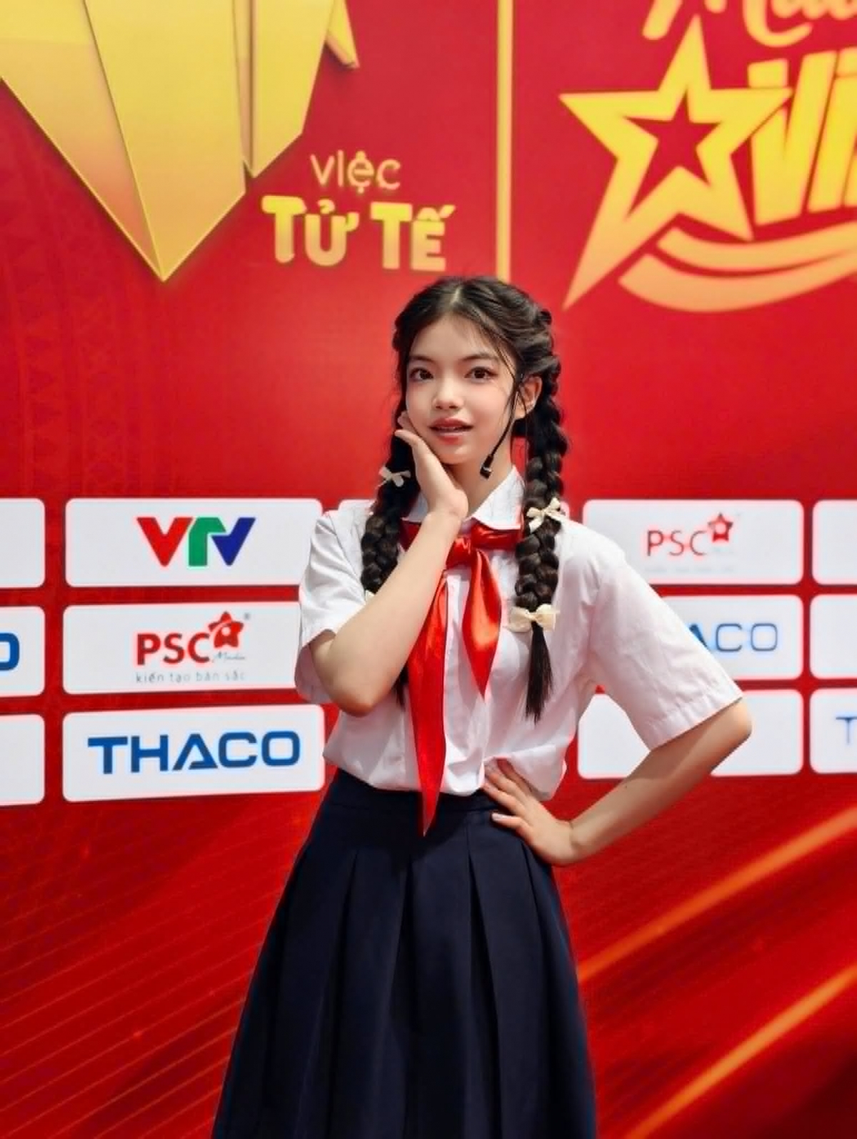 Với giọng ca trong trẻo, thu hút, Bảo Anh có cơ hội trình diễn trên nhiều sân khấu lớn nhỏ