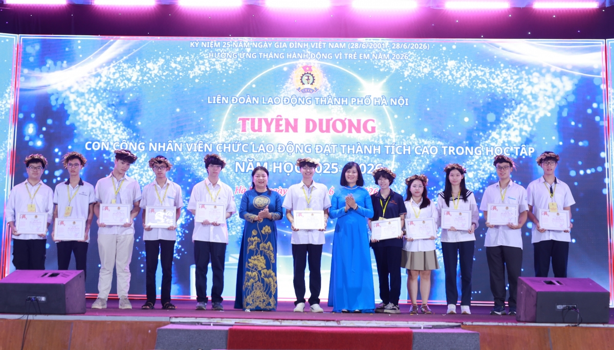 62 học sinh là con cán bộ, công chức, lao động có thành tích xuất sắc năm học 2025 - 2026