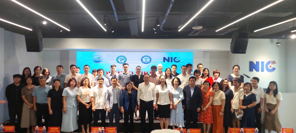 Hội thảo khoa học Tiếp cận Một sức khỏe (One Health) trong phòng chống kháng kháng sinh tại Việt Nam.