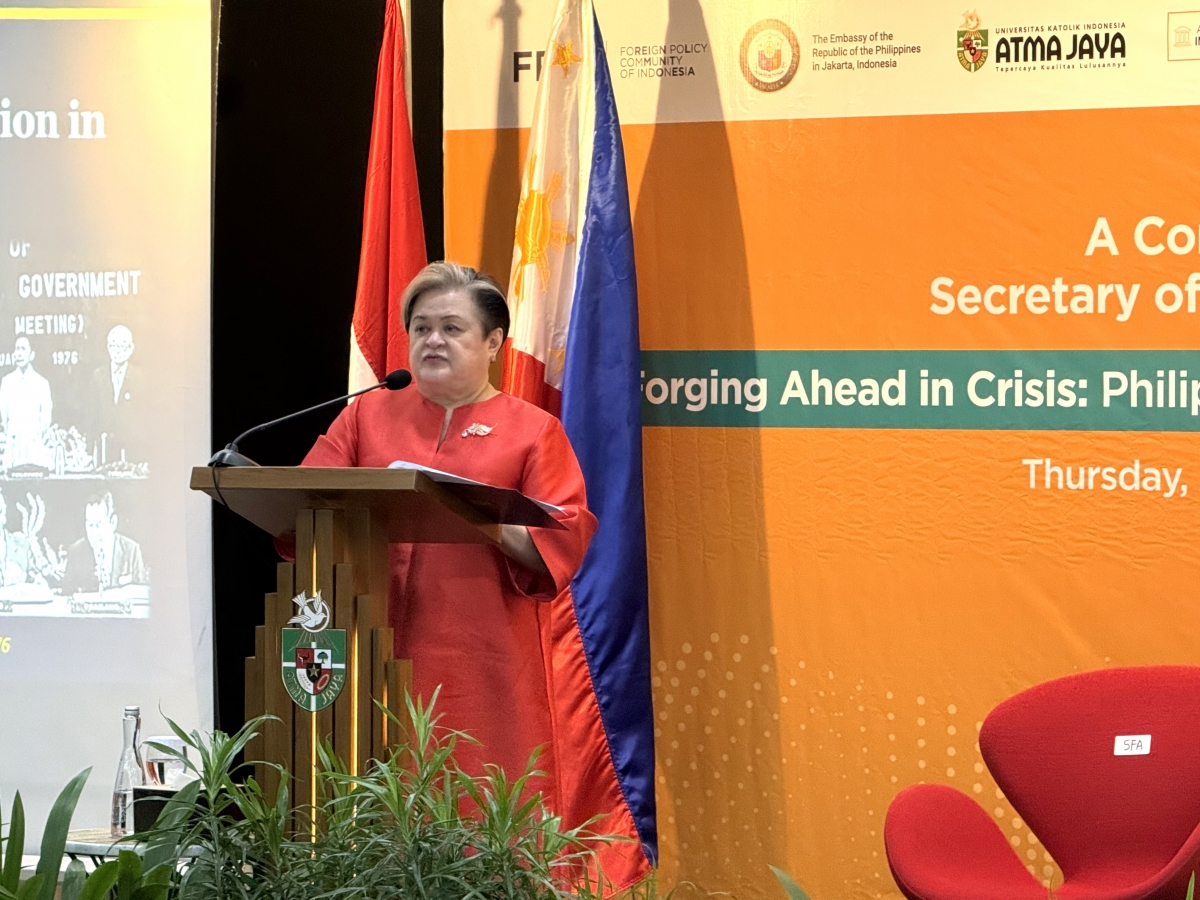 Ngoại trưởng Philippines Theresa Lazaro lạc quan về việc hoàn tất đàm phán COC trong năm 2026-VOV Jakarta