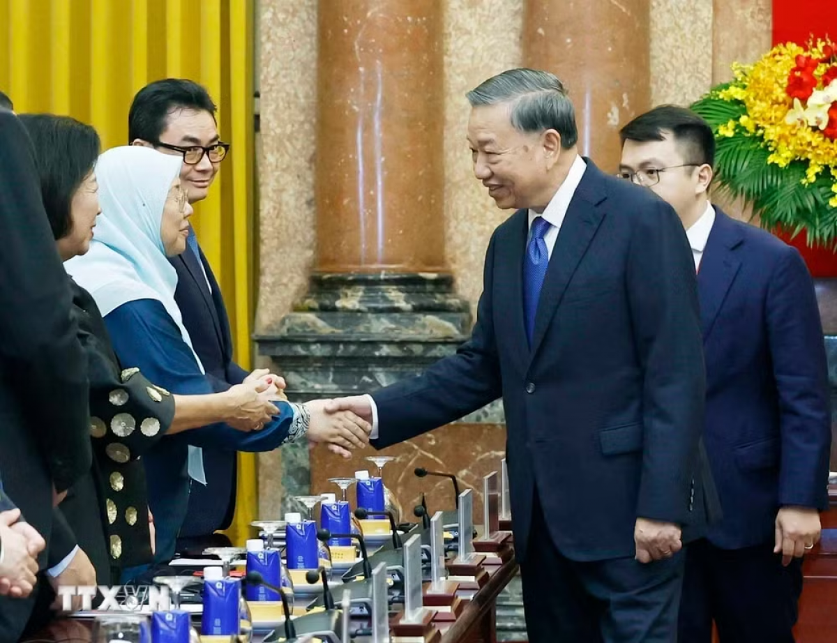 Tổng Bí thư, Chủ tịch nước Tô Lâm và các đại biểu. (Ảnh: Thống Nhất/TTXVN)