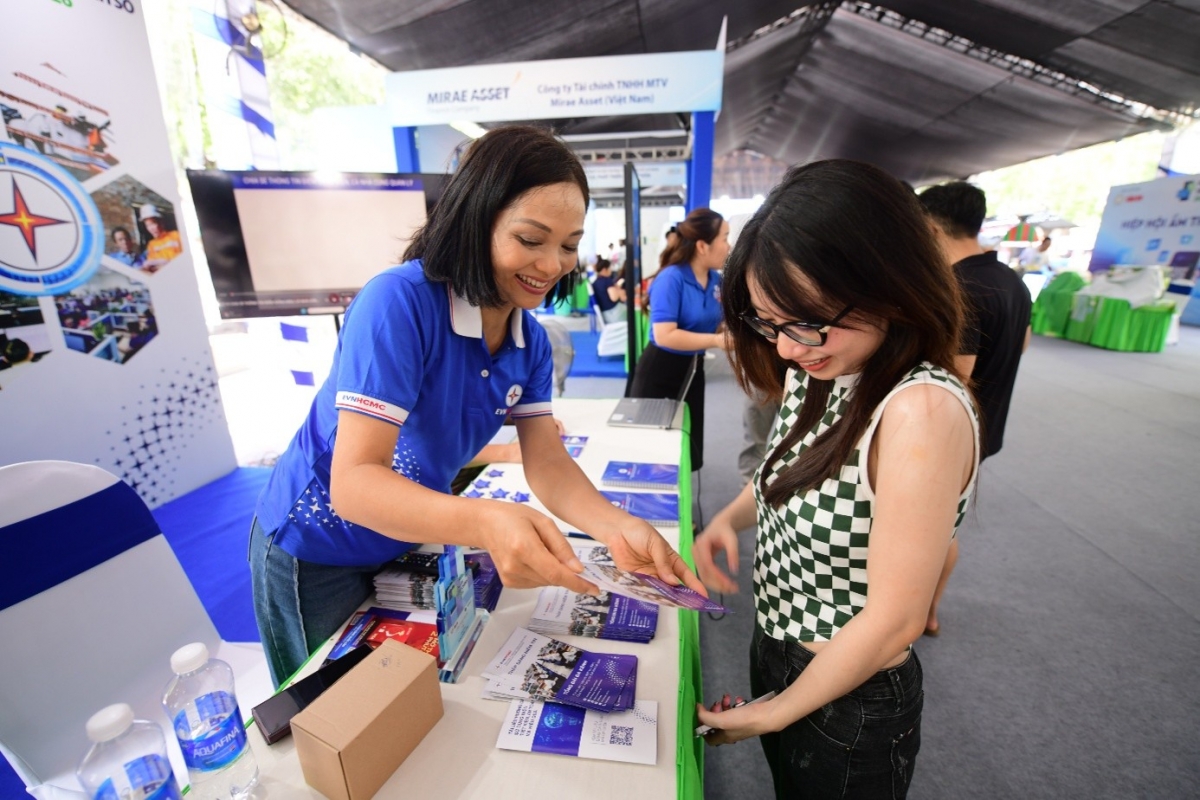 Ngành điện TP.HCM cung cấp nhiều tiện ích số dành cho khách hàng