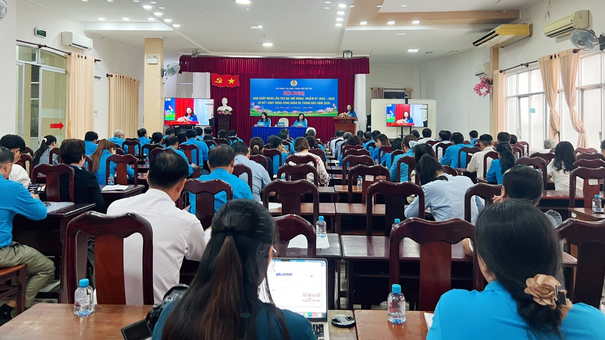 Quang cảnh hội nghị sơ kết phong trào công nhân, viên chức, lao động và hoạt động công đoàn 6 tháng đầu năm tại TP. Cần Thơ