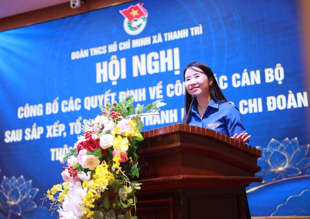 Bà Hoàng Minh Hằng, Phó Chủ tịch Thường trực Ủy ban MTTQ Việt Nam xã, Bí thư Đoàn xã Thanh Trì, Hà Nội